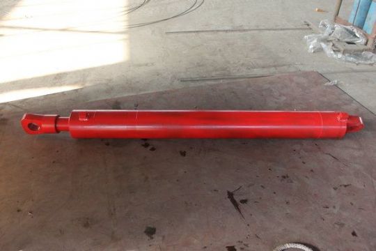 點擊查看詳細信息<br>標題：轉(zhuǎn)載機30T推拉移油缸 閱讀次數(shù)：1614